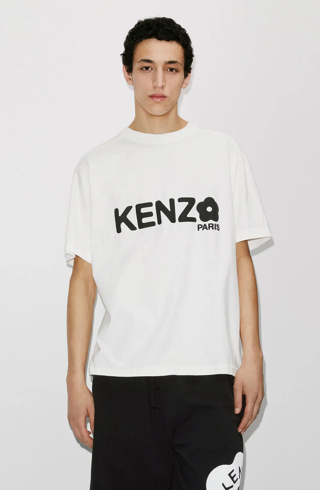 Kenzo BOKE FLOWER 2.0 University Jungle Team 'BOKE FLOWER' T-SHIRT Color: Black Apricot White Size: M L XL XXL Three Standards Style Number: K 52